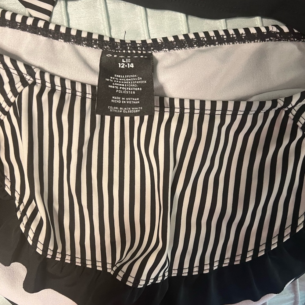 Swim set - Picture 2 of 4